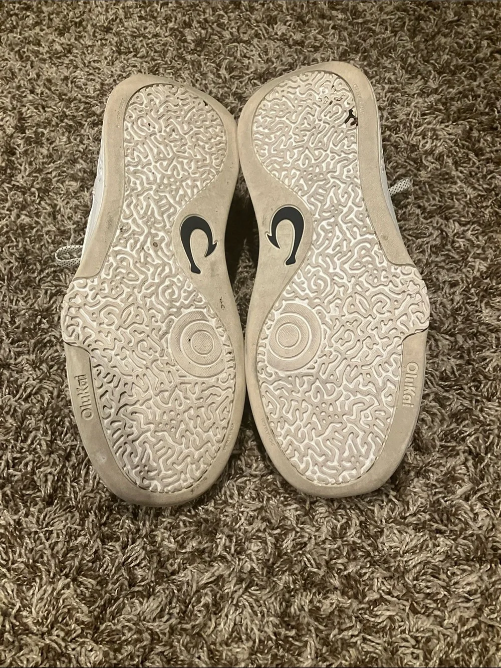 OluKai Men's Navy and White Casual Sneakers